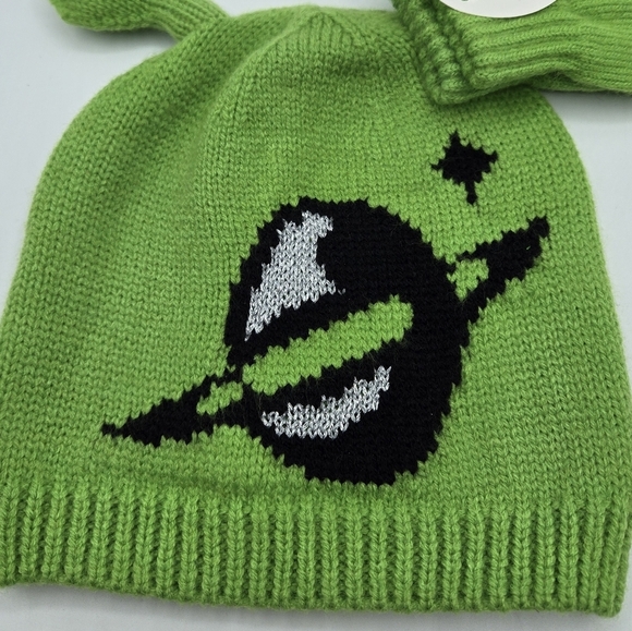 Alien Planet Beanie and Mittens Costume Set Green - Picture 2 of 6